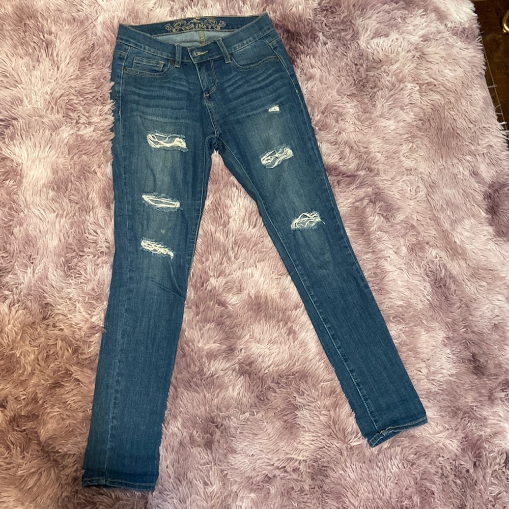 Skinny ripped jeans